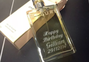 香水瓶激光雕刻機(jī)，不用香水的女人沒有未來