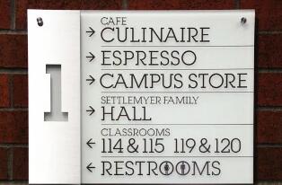 激光切割導(dǎo)向牌，再路癡也不會迷路啦